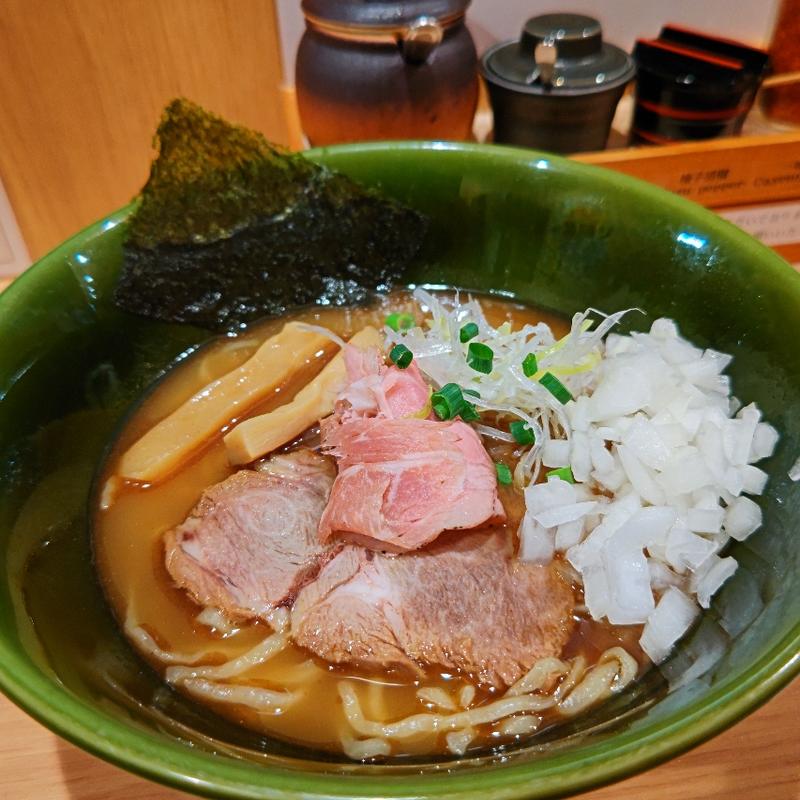 焼きあご塩らー麺＋たまねぎ(焼きあご塩らー麺たかはし 大船店)