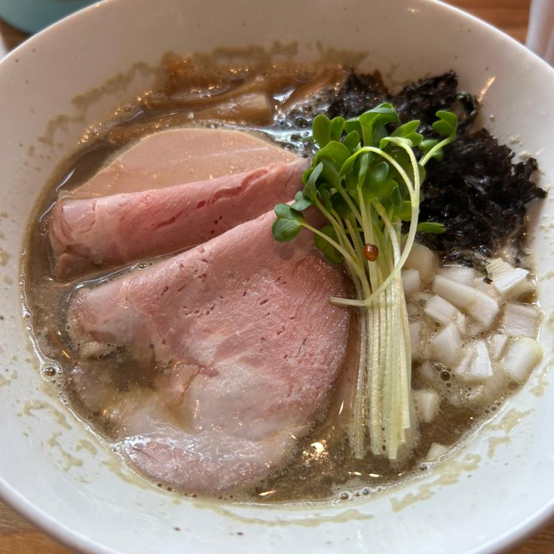濃厚煮干しラーメン(麺屋花枇)