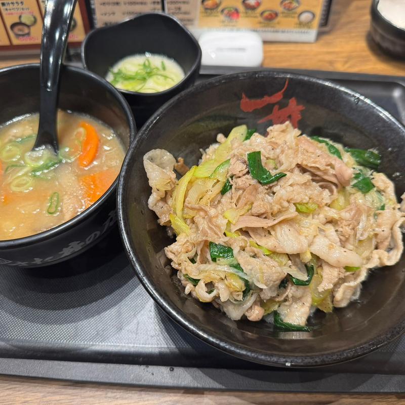 塩すた丼　腹八分目　豚汁付き(伝説のすた丼屋 新宿西口総本店)