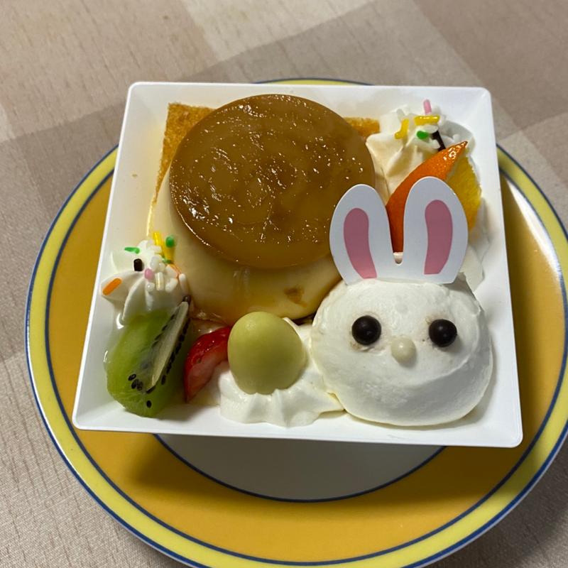 イースターうみたて卵プリンのアラモード(シャトレーゼ 津島店)