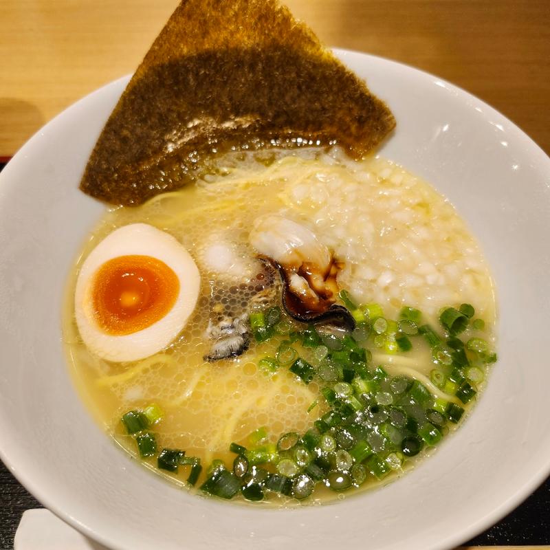 牡蠣白湯ラーメン(炭焼き×ハイボール 串焼 昌)
