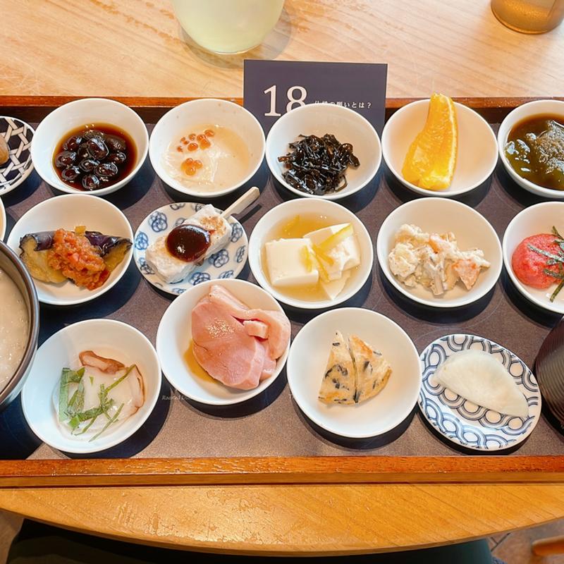 18品の朝ごはん(築地本願寺カフェ Tsumugi)