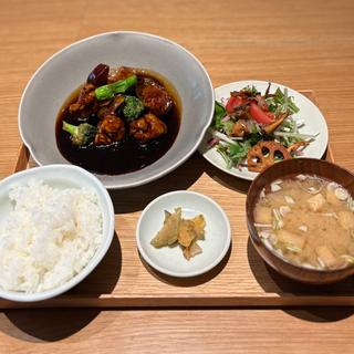 黒酢の酢豚ランチ(希須林 麻布台)