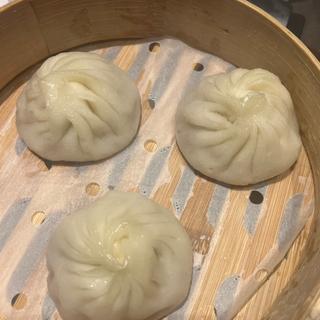 小籠包(香港式飲茶・新中国料理チャイナムーン 新宿店)