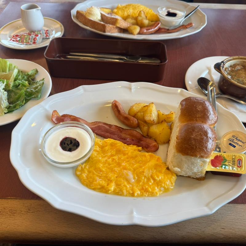 (ロイヤルホスト衣笠インター店)