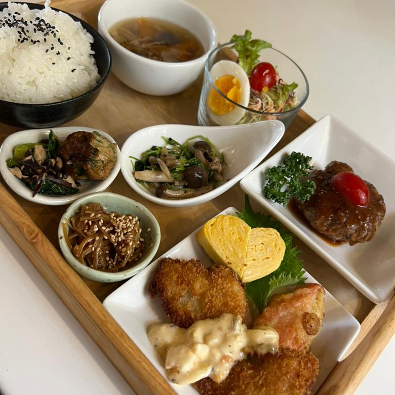 でめちゃんランチ(でめかふぇ)