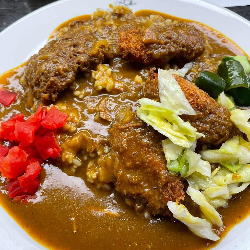 カキフライカレー ヘレカツ1個(カレーショップ ダール)