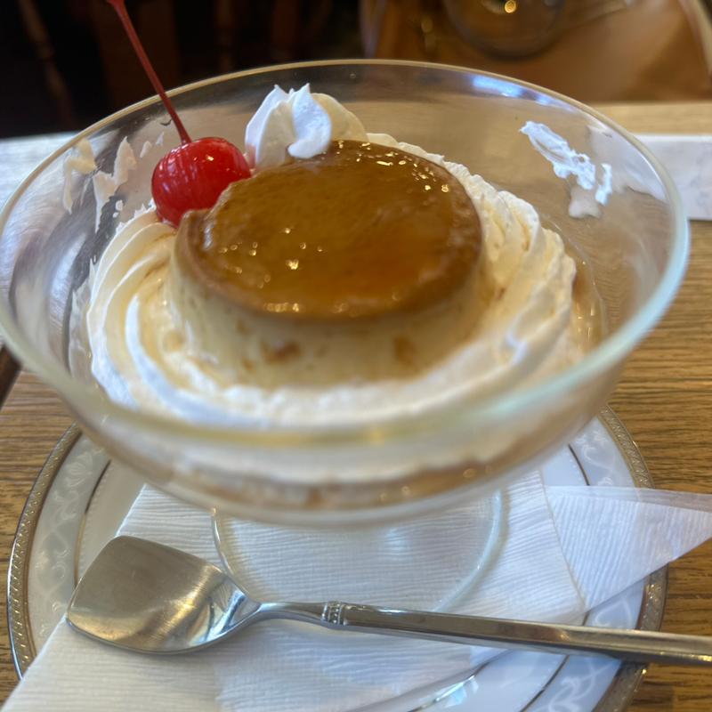 プリン(cafe de 花家)