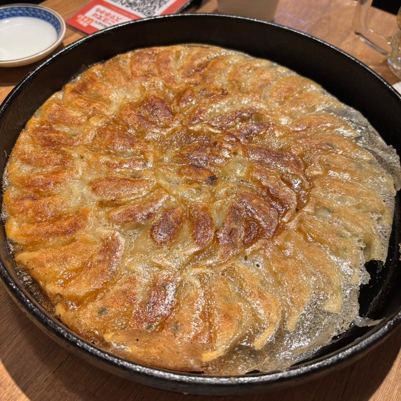 鉄鍋餃子(屋台屋 博多劇場 大手町店)