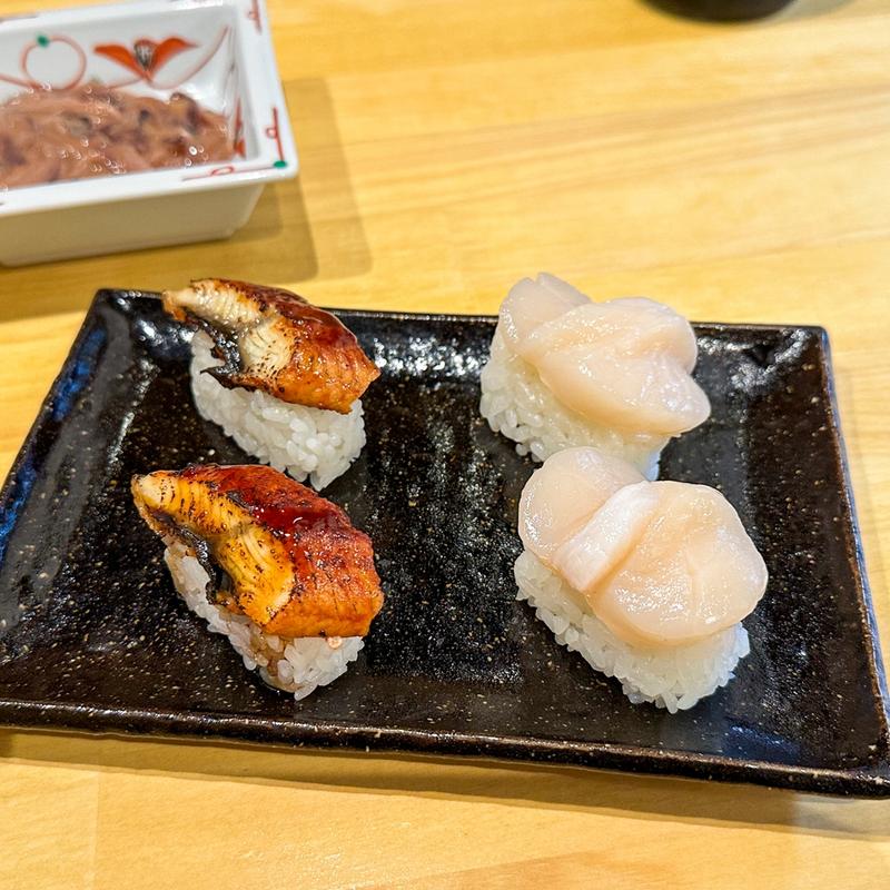 うなぎの握り・ほたての握り(名古屋 かに銀 名駅店)