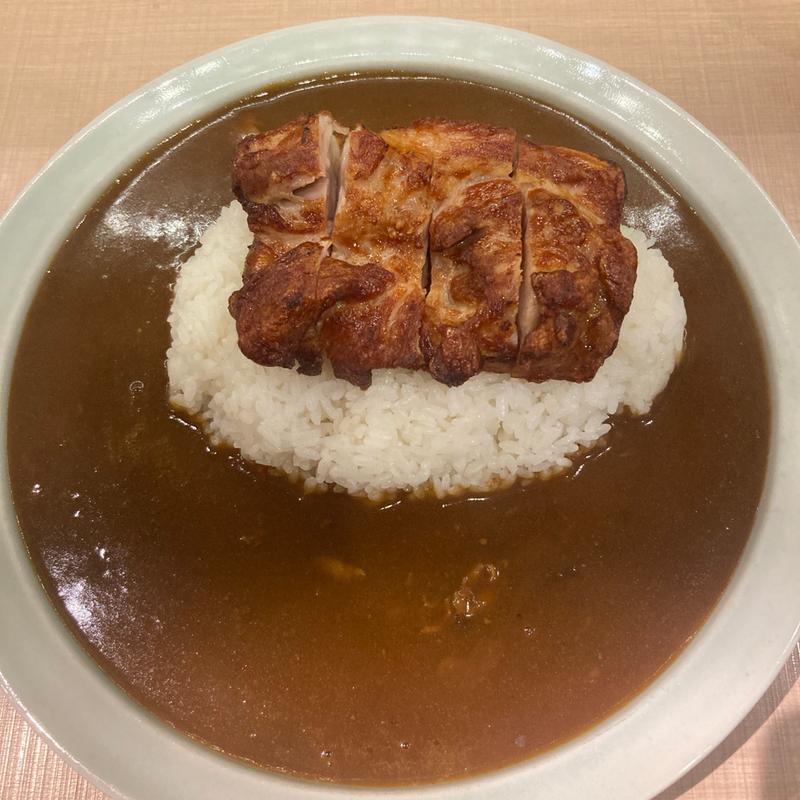 チキンステーキ風カレー(小倉 カレー サンタクロース亭)