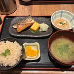 本日の焼き魚二種盛り(虎連坊 八重洲店  （トラレンボウ）)