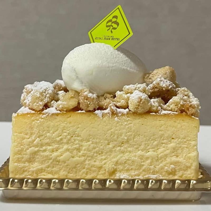 ベイクドチーズケーキ(デリカ＆ラウンジ コフレ)