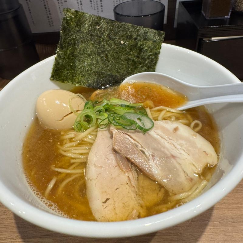 焼きあご中華そば 味玉入り(中華そば えんび)