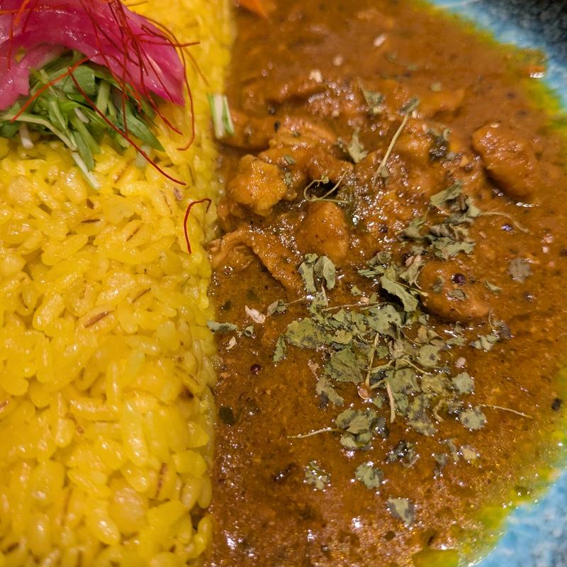 2種盛り（チキンカレー+マスタードレモンキーマ）(スパイシーカリーハウス半月)