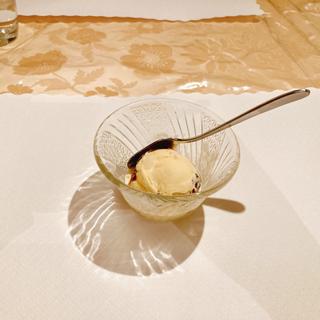 ラムレーズンのアイスクリーム(スメターナ)