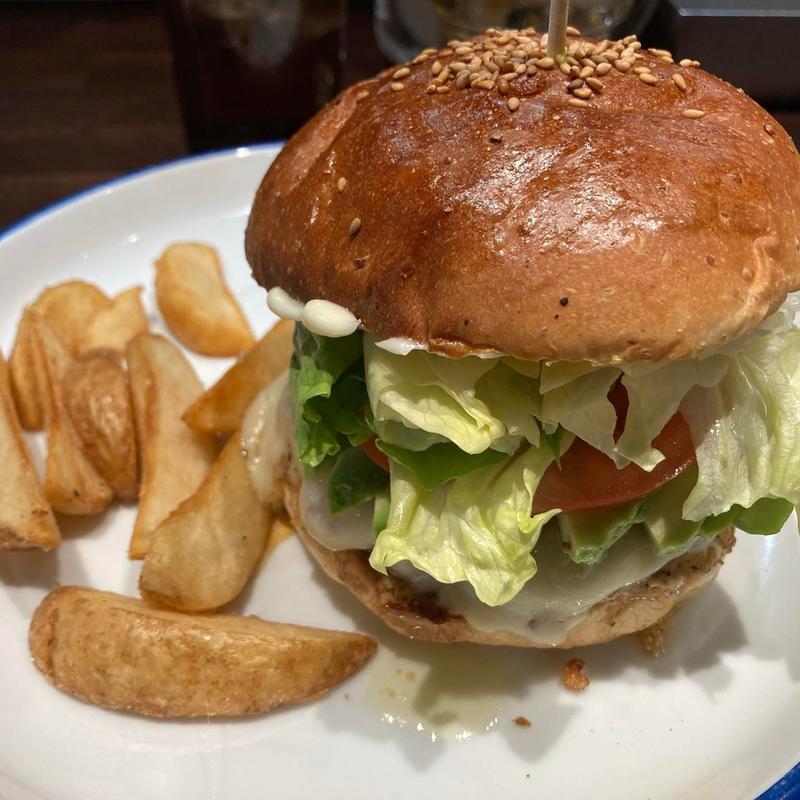 アボガドチーズバーガー(OM NOM NOM)