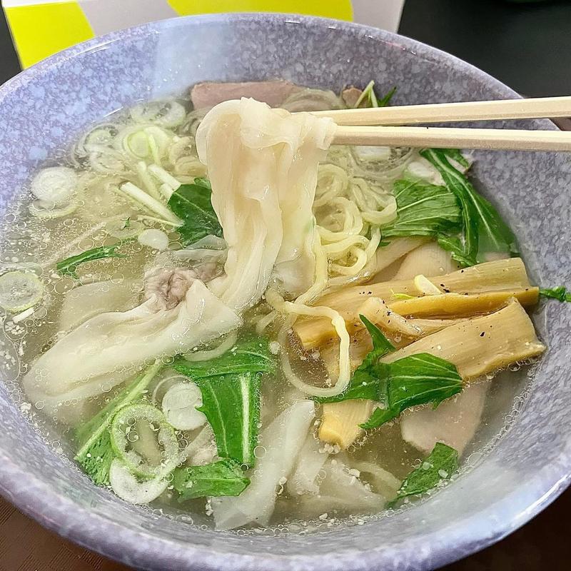 塩ワンタンメン(ワンタンメンの満月 京都拉麺小路店)