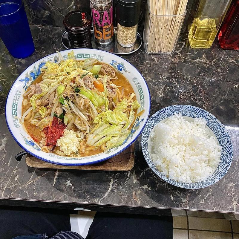 特製みそらぁめん 麺300g ごはん中(群青 )