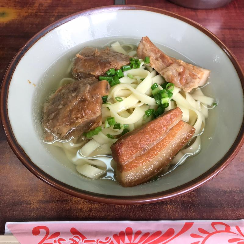 ソーキそば(八重食堂)