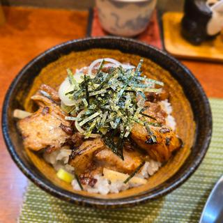 炙りチャーシュー丼