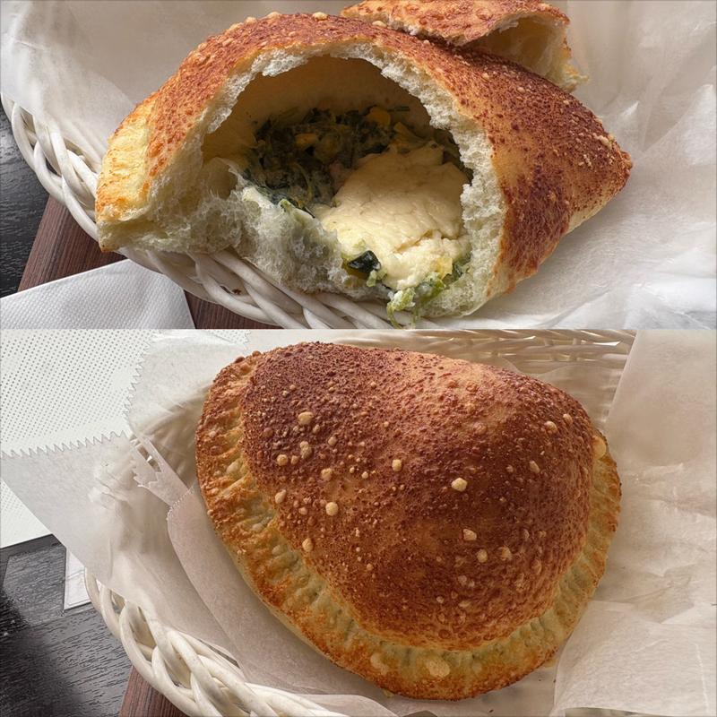 ほうれん草ベーコンチーズカルツォーネ(ハースブラウン 南万騎が原)