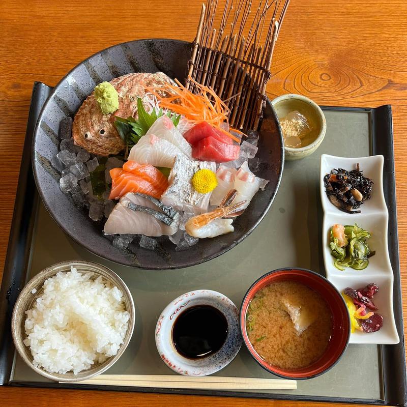 お刺身定食(海鮮丼 ととや （かいせんどん ととや）)