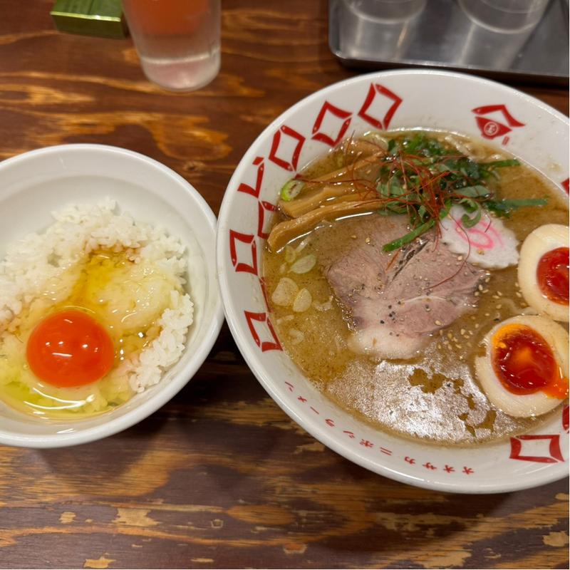塩煮干ラーメン(煮干しらーめん 玉五郎 本町店)