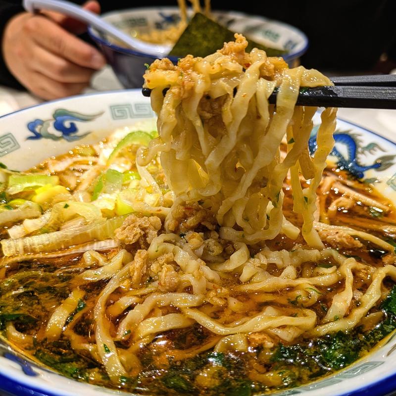 赤辛ニラらーめん(舎鈴 イオンモール川口前川店)