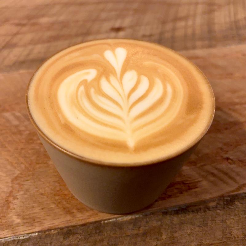 カフェラテ(グランノットコーヒーロースターズ)