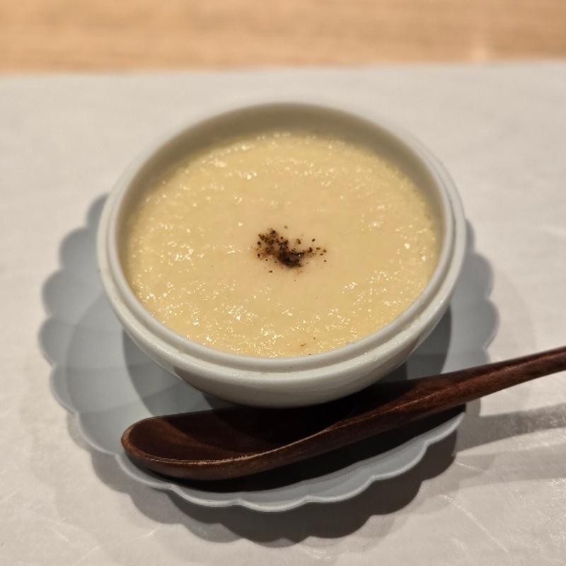 塩釜焼き新玉ねぎと茶碗蒸し(炭の音 あすと)