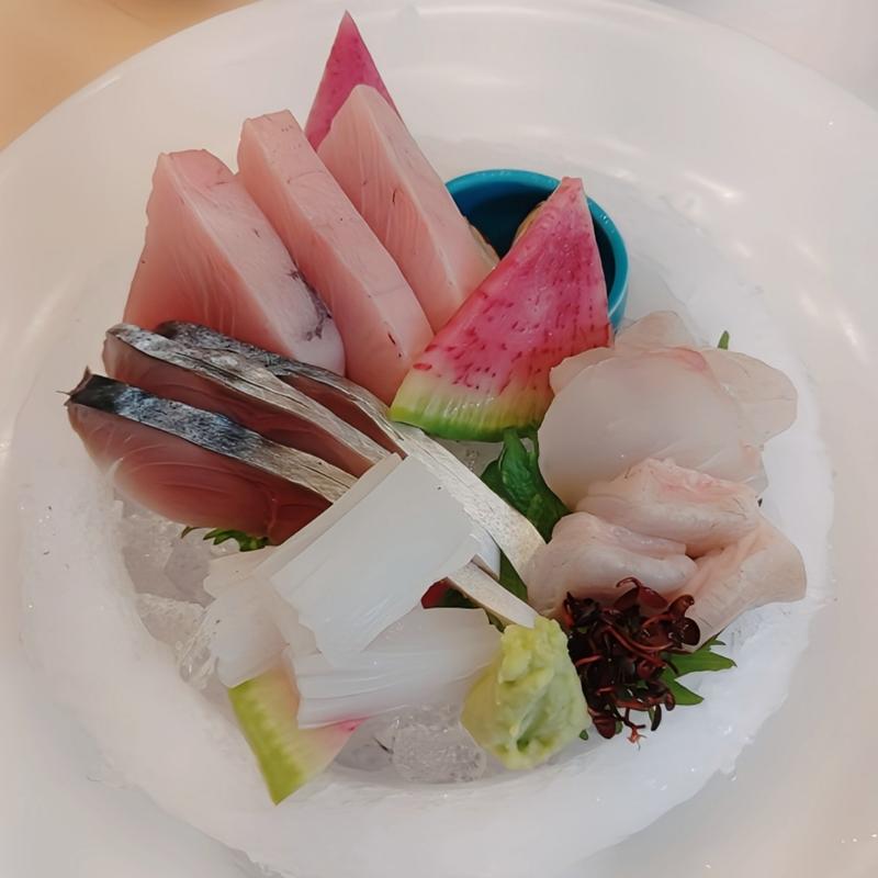 刺身盛り合わせ(うな善)