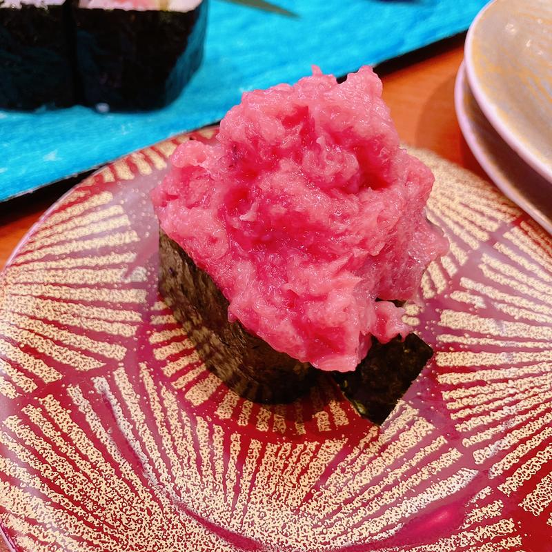 まぐろとろひっかき軍艦(まぐろ問屋 三浦三崎港恵み 渋谷ヒカリエ店)