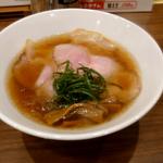 醤油らーめん(九条まんてん)