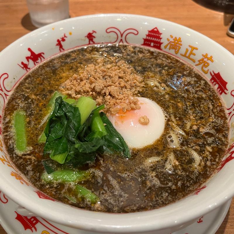 黒胡麻担々麺(満正苑 アミュプラザ鹿児島店 )