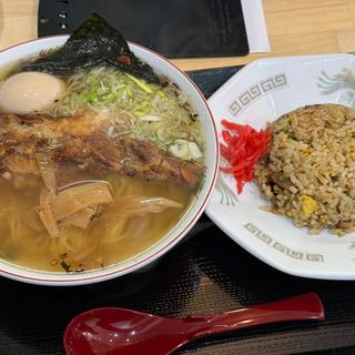 軟骨中華そば(塩)(らぁめんふた葉)