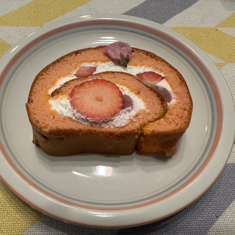 季節の限定ルーロ『さくらと完熟苺』(五感 阪急百貨店西宮店 （GOKAN ゴカン）)