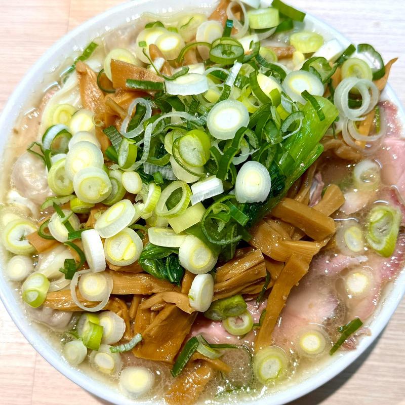 塩チャーシューワンタン麺 メンマ ネギ小(桜上水 船越)