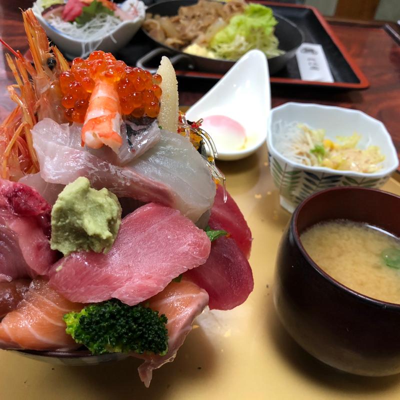 大漁丼並(すし処 まさ坊 太田店 （スシドコロ マサボウ）)