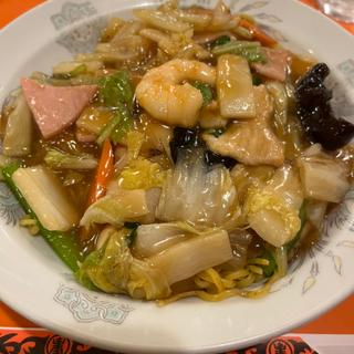 五目あんかけ焼きそば(中華料理 香州)