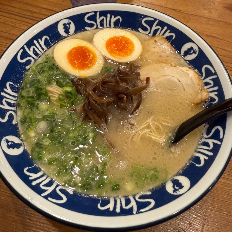 煮卵ラーメン(shin shin)