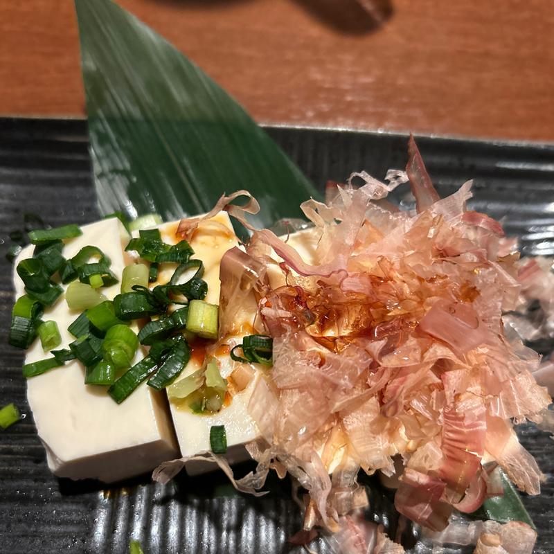 冷奴(炭火居酒屋 炎 すすきの アーバンビル店)