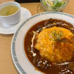 ビーフシチューソースの半熟オムライスセット(十一屋レストラン kitöne)