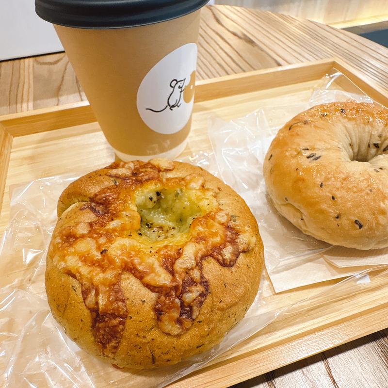 ほうれん草ベーコンチーズ(ベーグル)(ReNY Bagel)