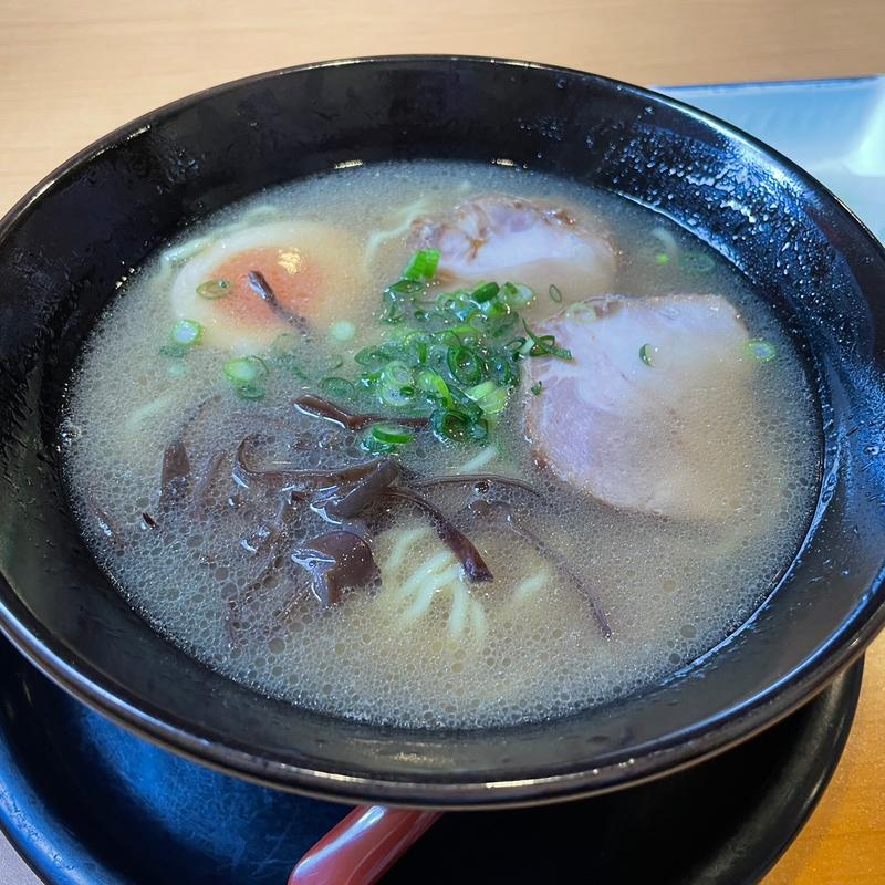 鹿児島らーめん(らーめん酒房　遊麺)