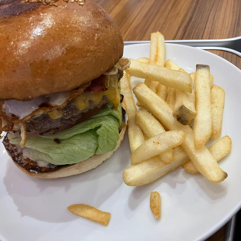 エッグベーコンチーズバーガー(BURGER&MILKSHAKE CRANE)
