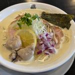 濃厚牡蠣の泡そば(RAMEN MUSICA（ムジカ）)