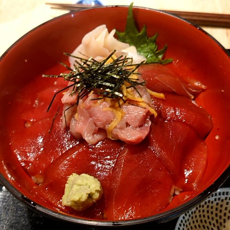 本まぐろ漬け丼(立喰い寿司 あきら 築地店)