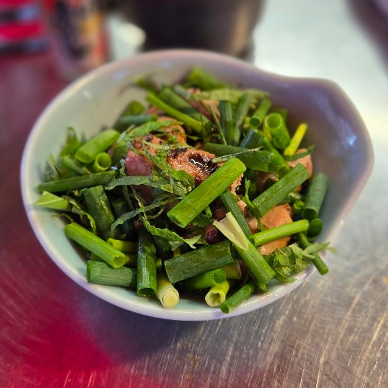 まぐろ頬肉のあぶりハーフ(とよ )