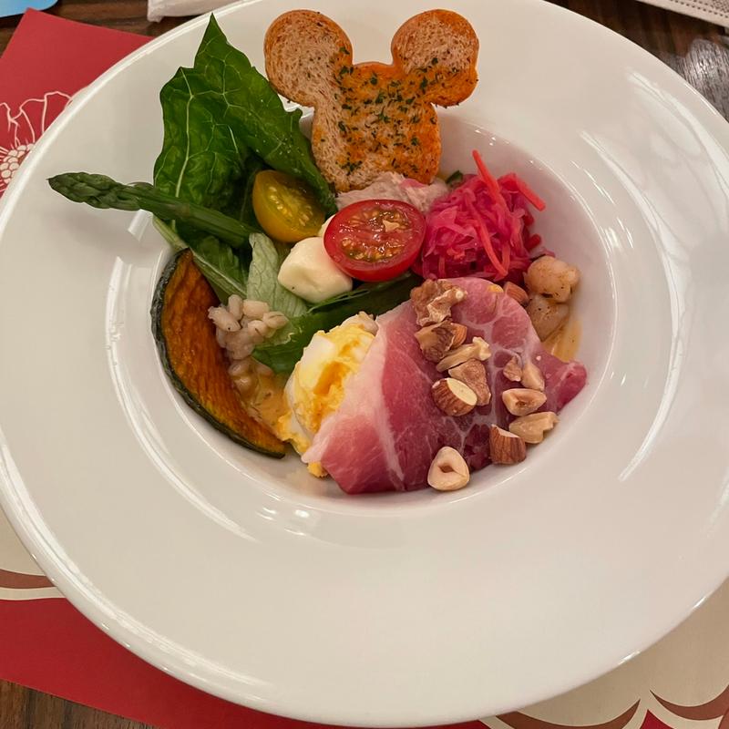 シェフサラダ(東京ディズニーランド　ザ・ダイヤモンドホースシュー)